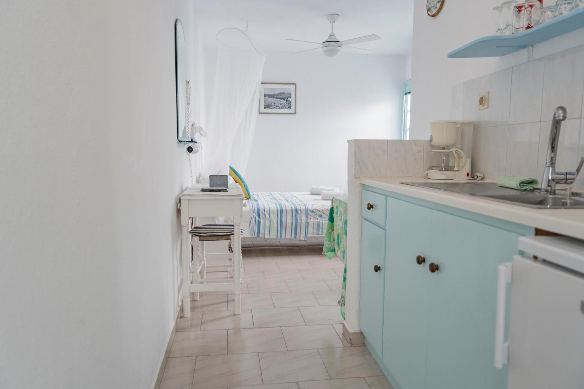 Paroscarmel Studio-Apartment Логарас Екстериор снимка