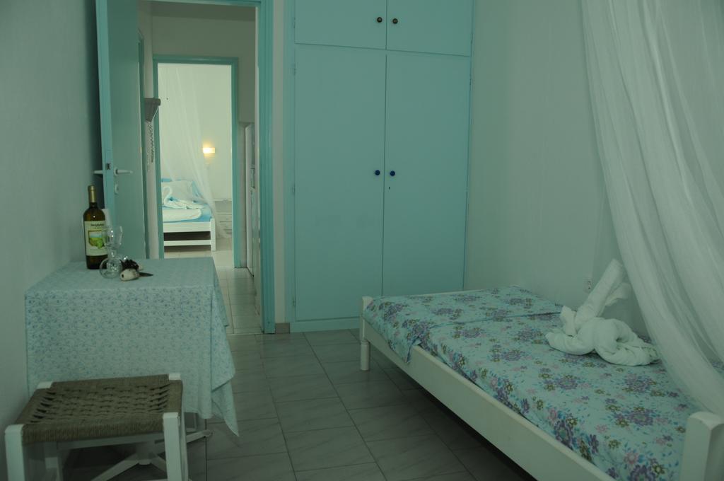 Paroscarmel Studio-Apartment Логарас Стая снимка